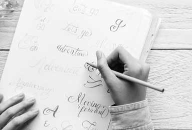 中国央行行长：房地产市场处于调整期 对金融系统的溢出影响有限